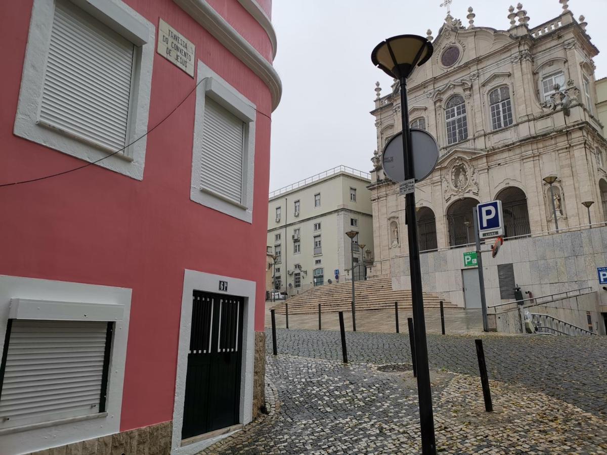 Dobairro Suites At Merces Lisboa Екстериор снимка